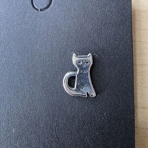 Retired James Avery Cat Earring -‎ ONLY ONE EARRING